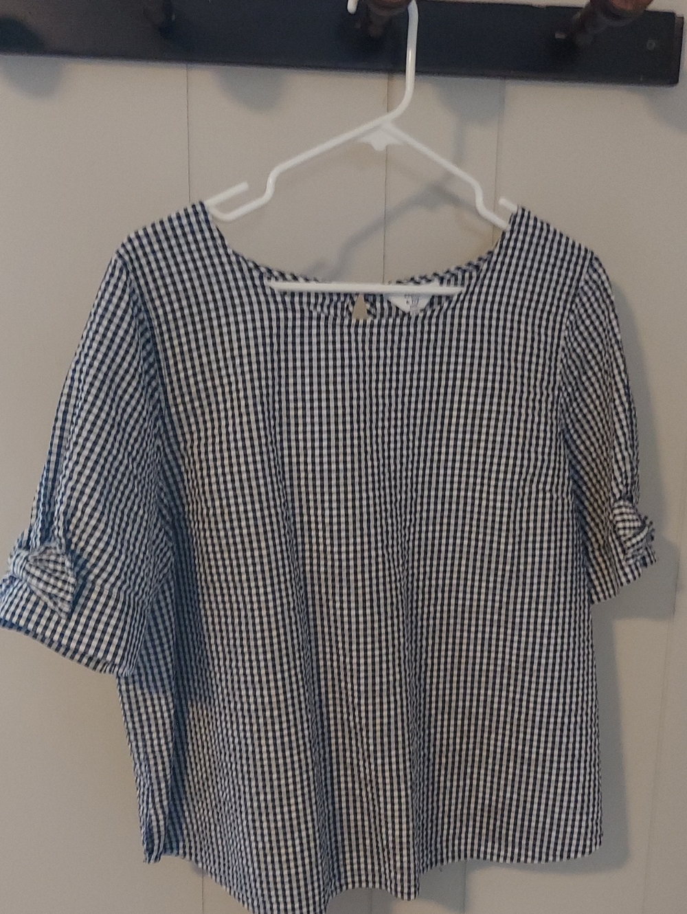 crown & ivy Blue and White Gingham Short Sleeve Top